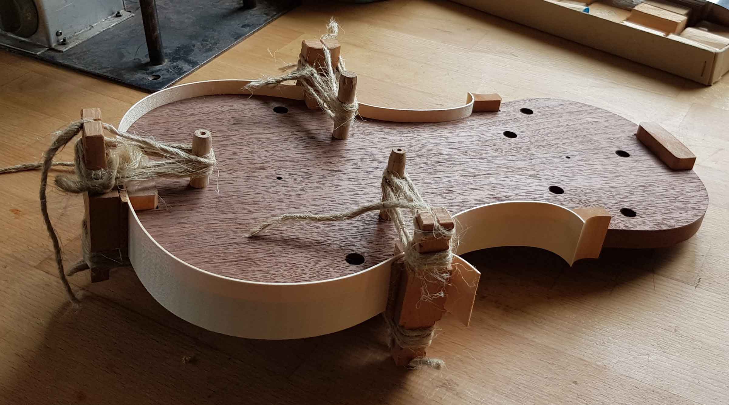 ribs held in place on violin mould