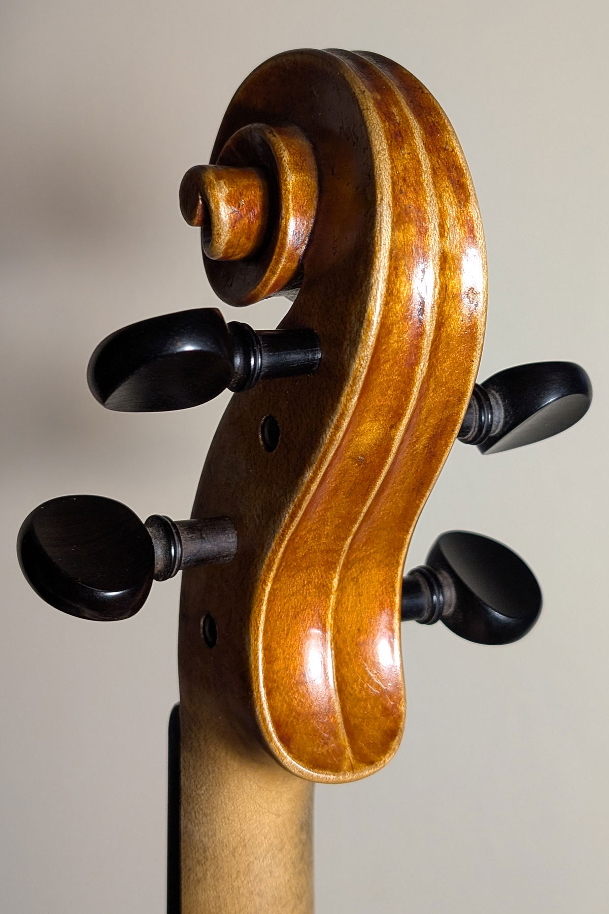 2015-del-Gesu-slant-1-ready oblique view of a del Gesu model violin scroll