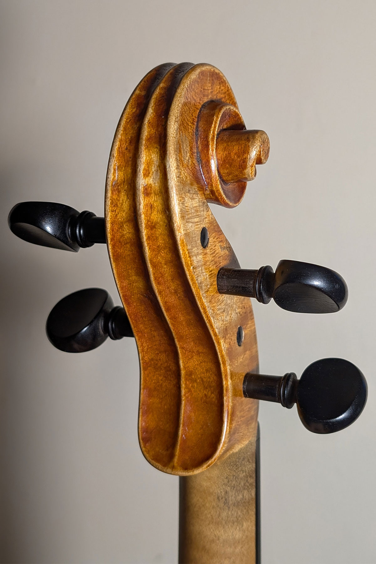 2015-del-Gesu-slant-2-ready oblique view of a del Gesu model violin scroll